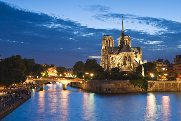 Notre-Dame la nuit