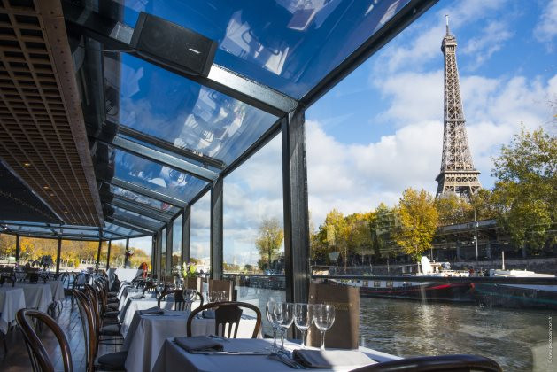 Une promenade en bateau avec Marina de paris