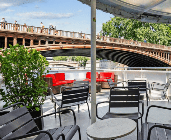 Le bateau ivre - Paris Seine Le bateau ivre - Paris Seine