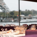 Diner assis - Le Paris