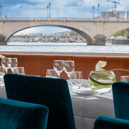 La Parisienne - Paris Seine La Parisienne - Paris Seine