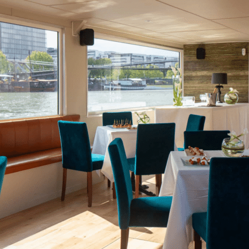 La Parisienne - Paris Seine La Parisienne - Paris Seine