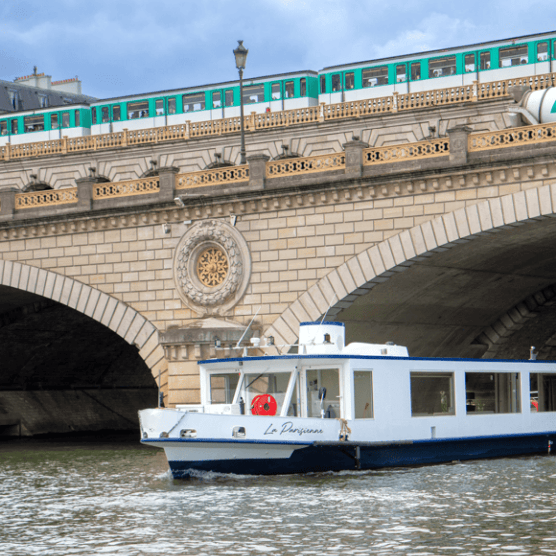 La Parisienne - Paris Seine La Parisienne - Paris Seine
